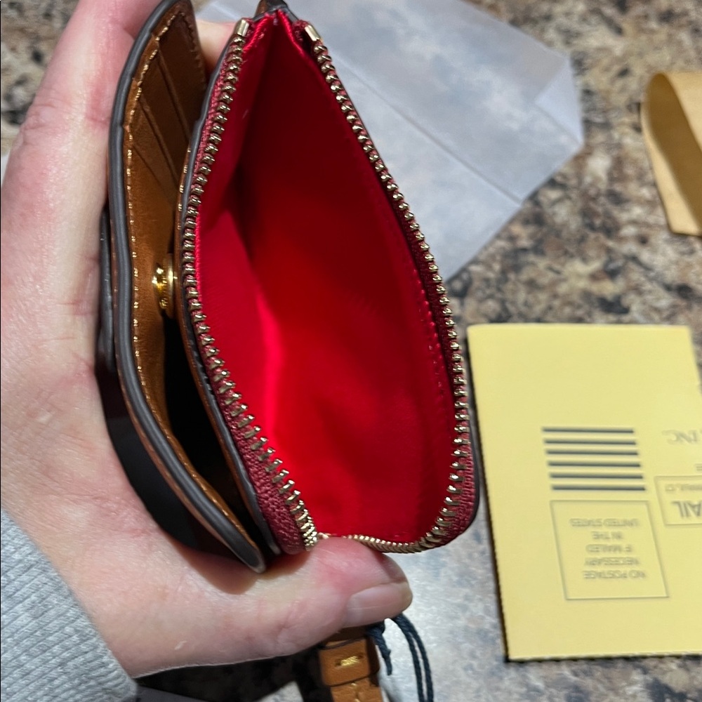 Dooney & Bourke Florentine Zip Credit Card Wallet 12 - Picture 7 of 8